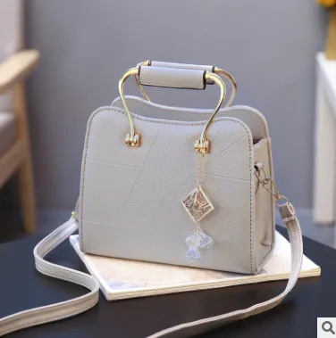 2021 new fashion Korean version of the ladies handbag small bag female shoulder diagonal package