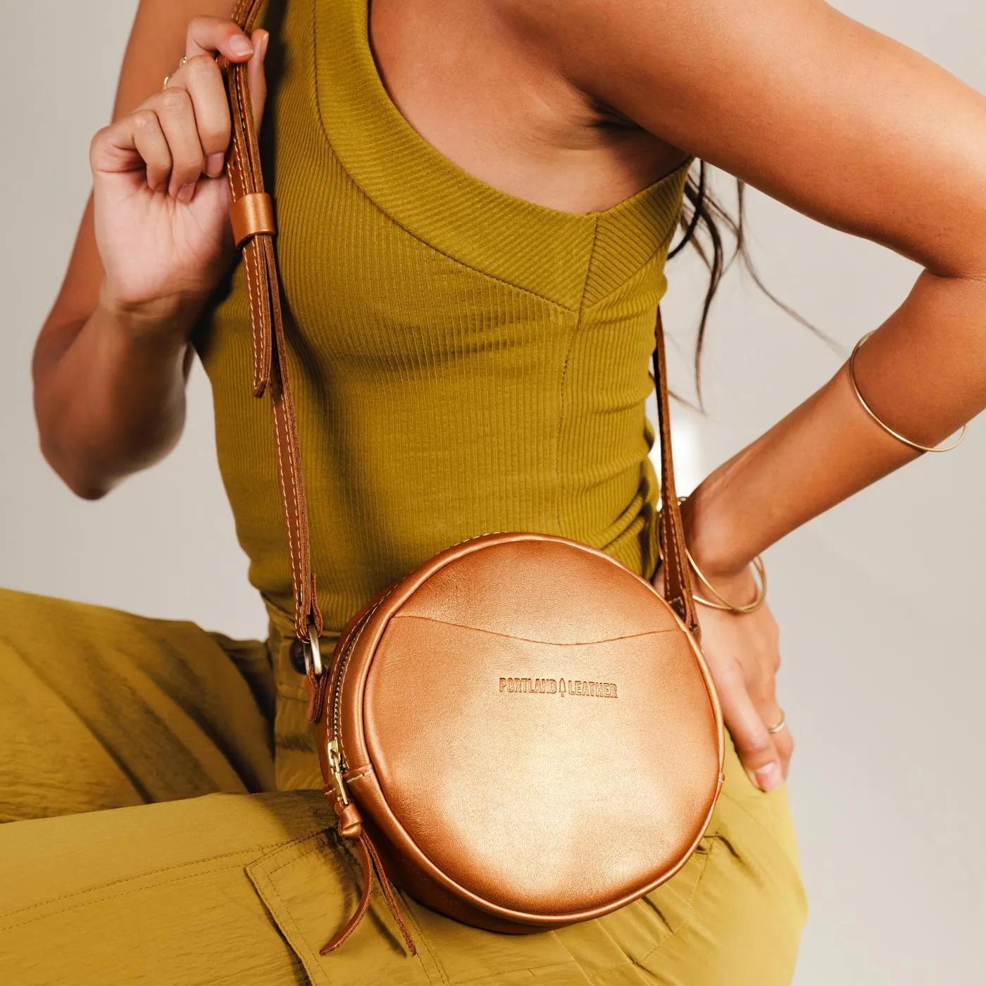 Circle Crossbody