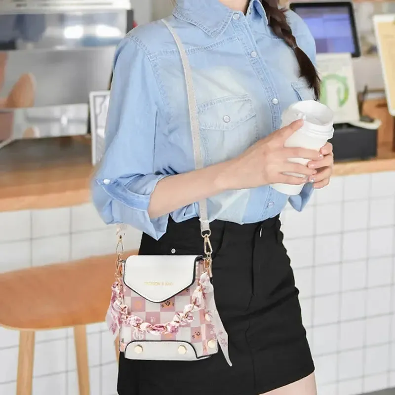 crossbody mini bag Mobile Phone Bag Women's New Summer Fashion Mini Bag Fashion Single Shoulder Crossbody Good-looking Suitable Daily Collocation