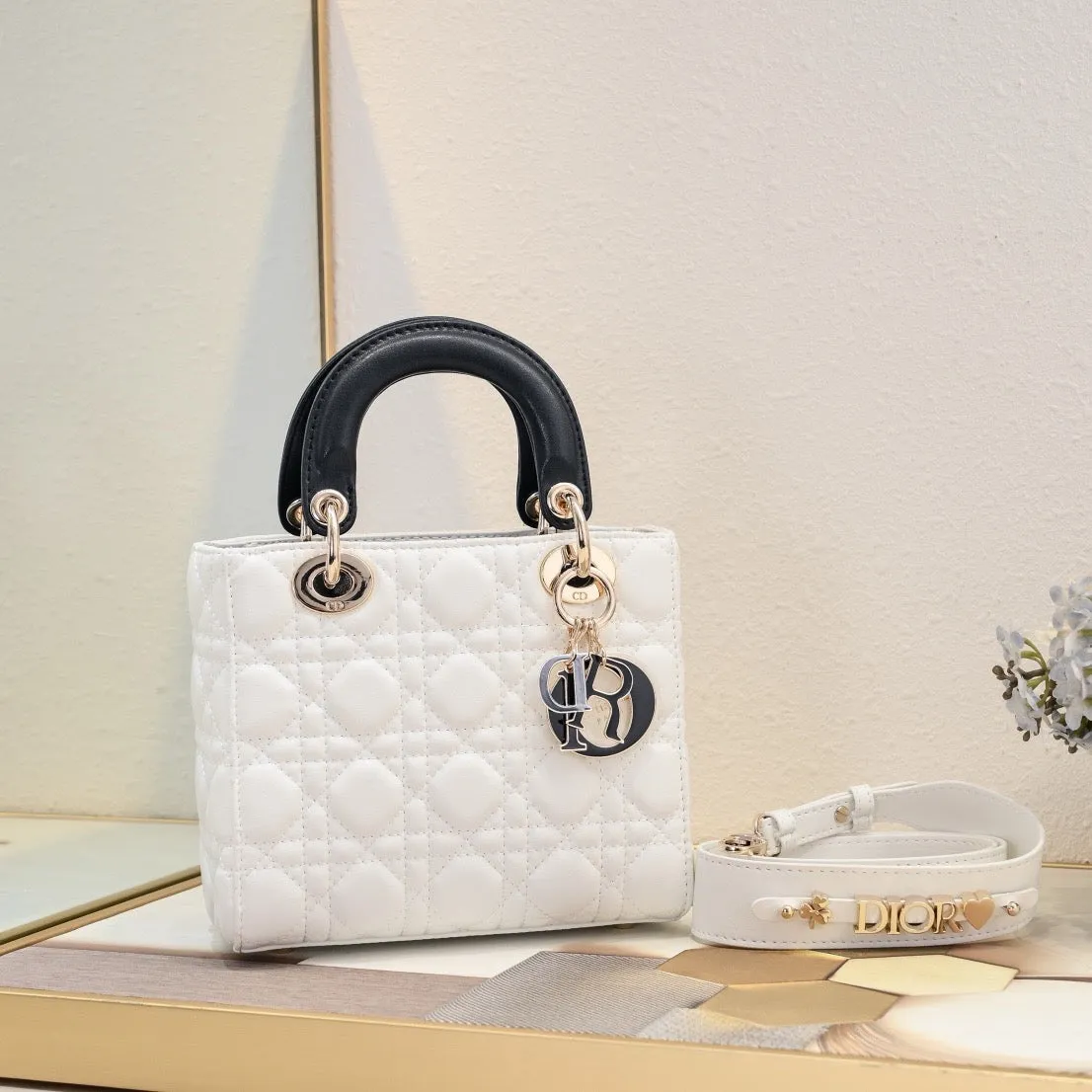 DR447 Mini/Small/Medium Lady Dior Bag