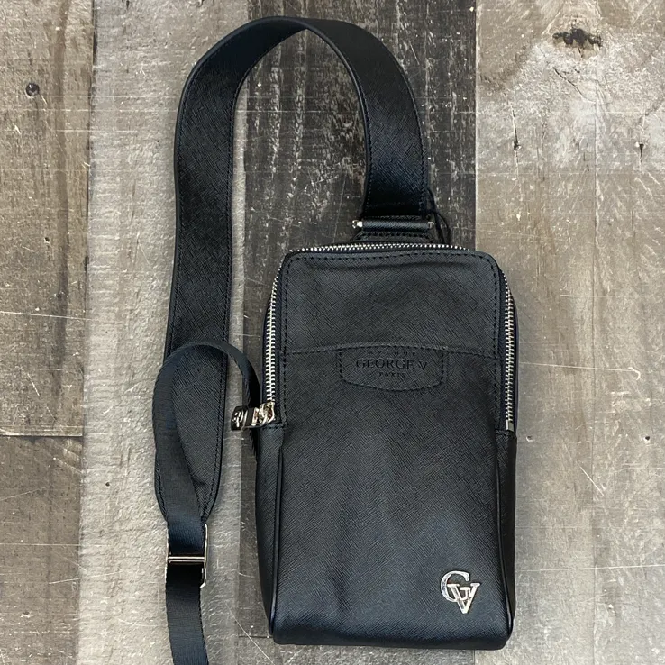 George V- smaller crossbody bag