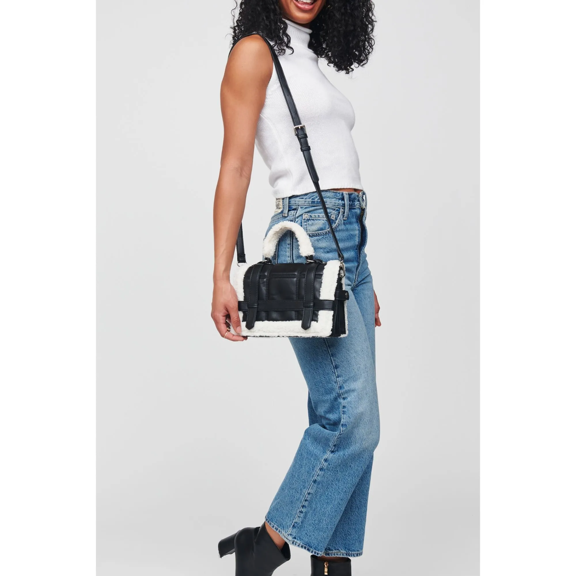 Luzien Crossbody