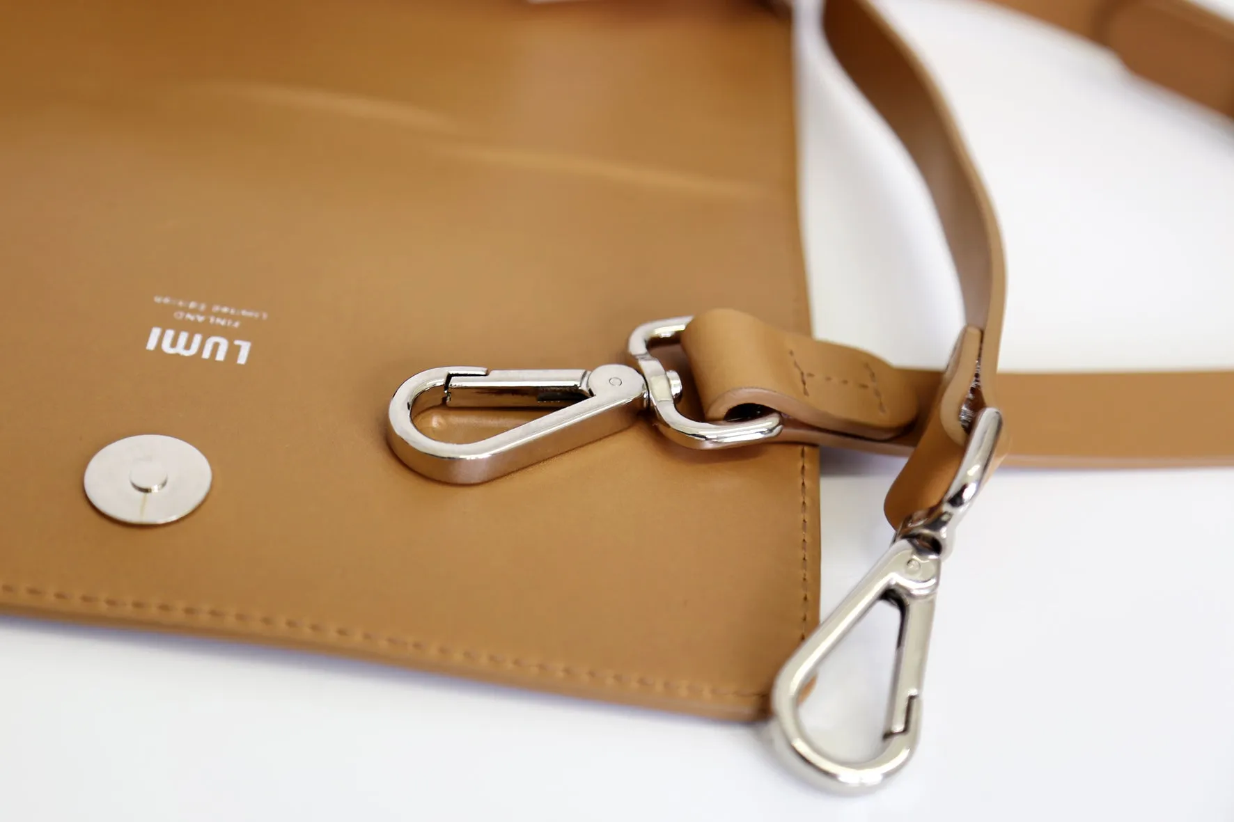 Saga Crossbody Bag Camel