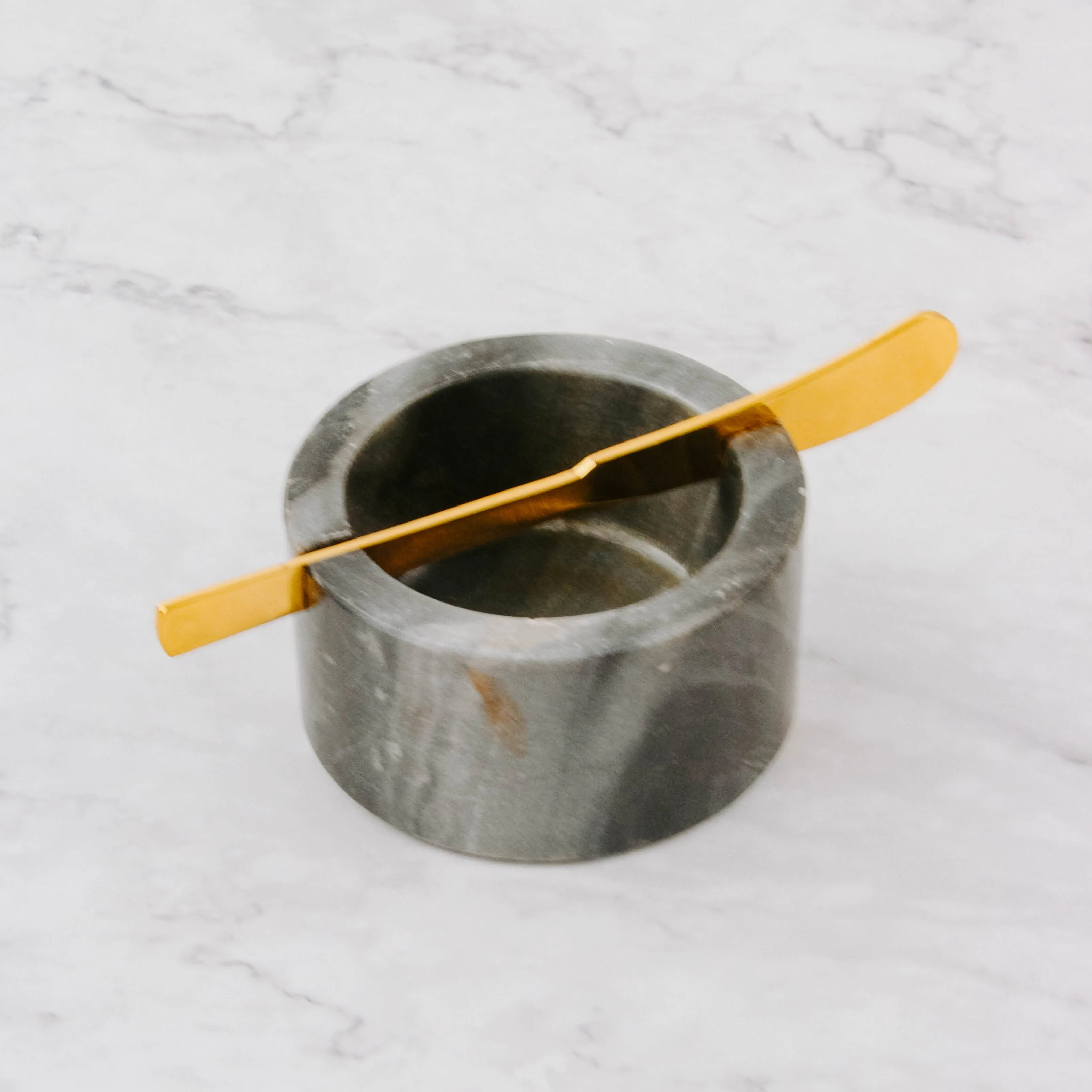 Small Marble Bowl With Knife