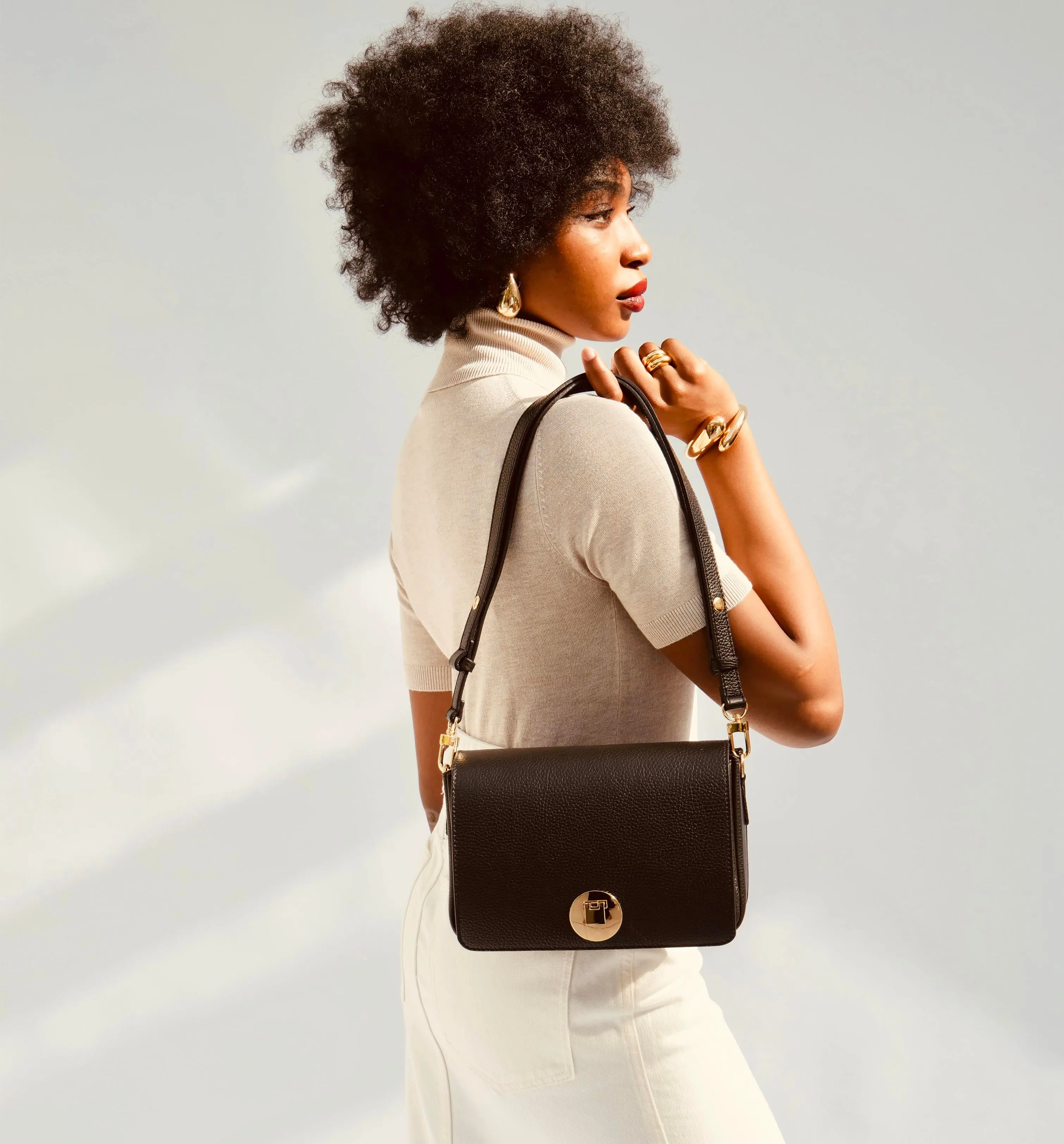 The Newbury Maxi Black Leather Bag